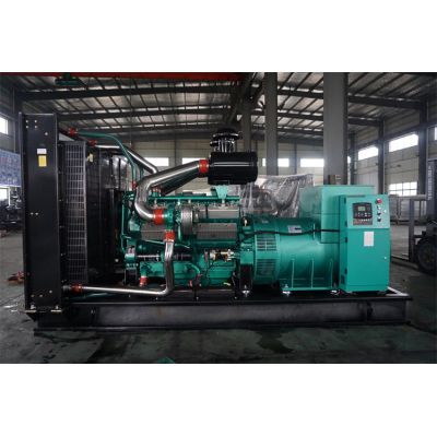 500kw乾能柴油發(fā)電機組-乾能12缸柴油機12V135BZLD-1柴油發(fā)電機組,缸徑/行程：135/155mm,柴油發(fā)電機組水冷發(fā)動機功率550KW,柴油發(fā)電機組配套馬拉松斯坦福發(fā)電機。廠價直銷歡迎選購：13773399855。