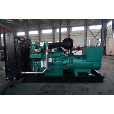 400kw玉柴柴油發電機組-玉柴6缸柴油機YC6T600L-D22柴油發電機組,缸徑/行程：145/165mm,柴油發電機組水冷發動機功率441W,柴油發電機組配套馬拉松斯坦福發電機。廠價直銷歡迎選購：13773399855。